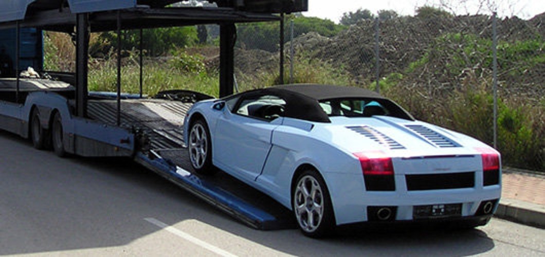 轎車(chē)托運(yùn)物流